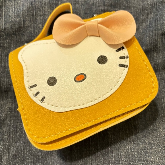 Hello Kitty Lil Pocket Book Fold Over Snap Closure Crossbody Strap Coin Purse - Picture 2 of 4